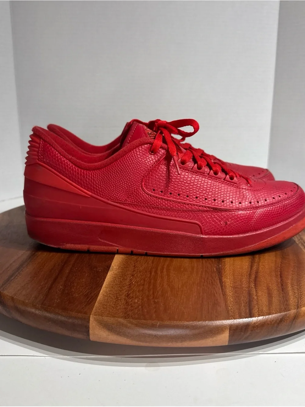 Nike Air Jordan 2 Retro Low Gym University 2016 Triple Red Men’s Size 11.5
